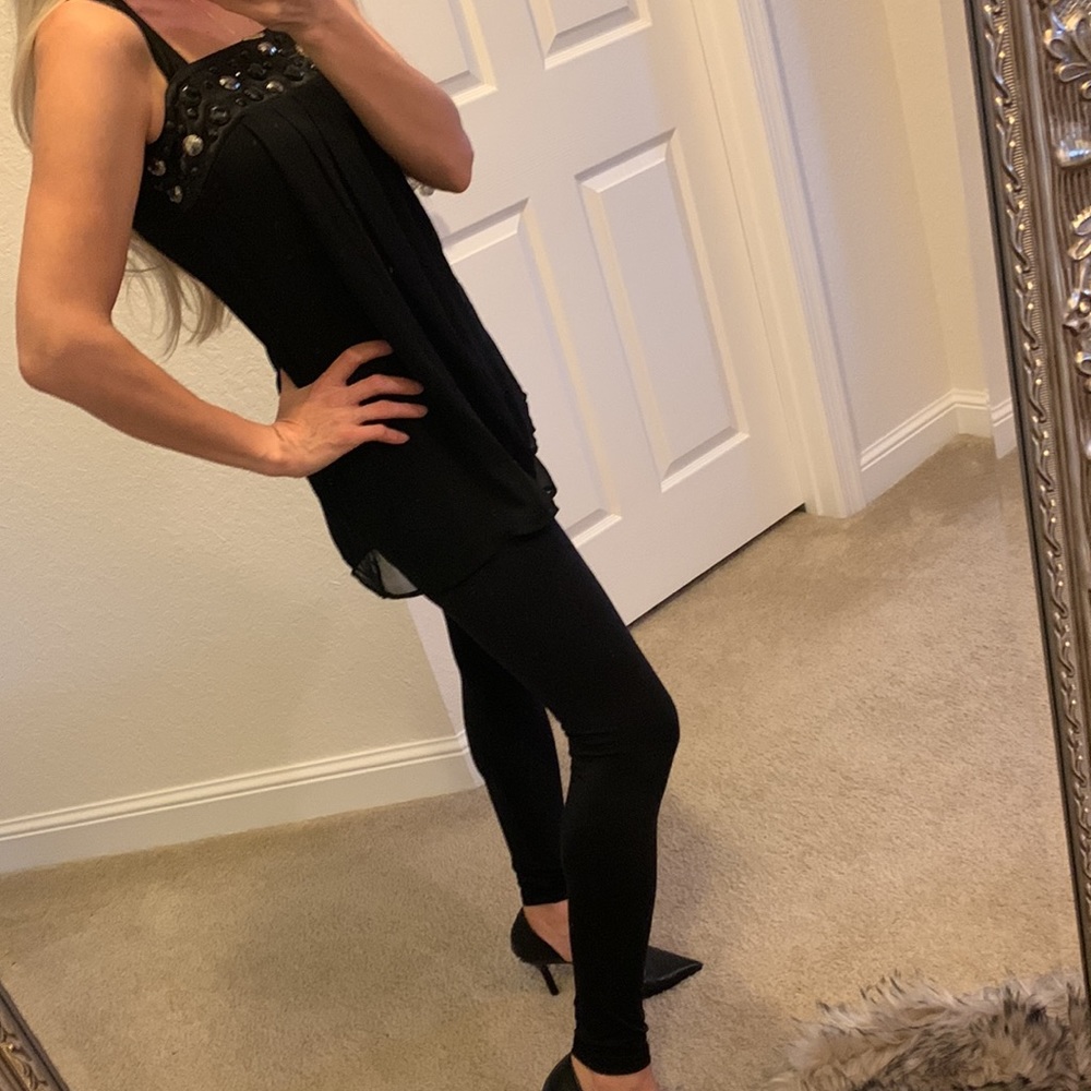 Black top size S embellished - Picture 3 of 17